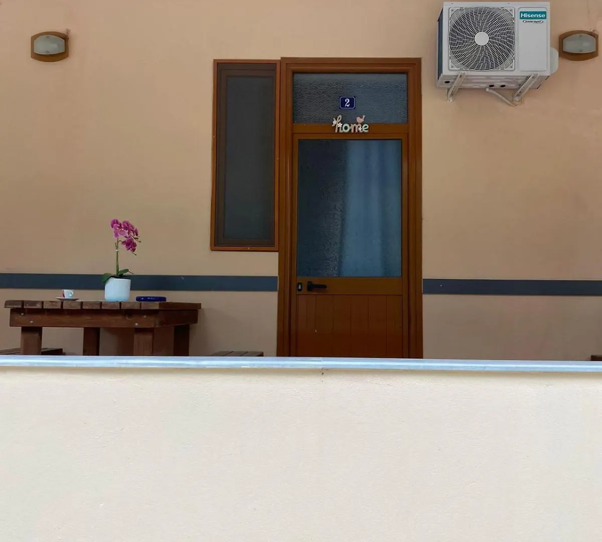 Ramo'S Charming Studio Apartment With Sunlit Veranda - 2Nd Vlore