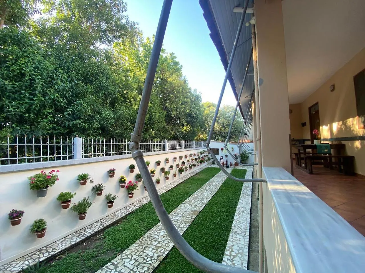 Ramo'S Charming Studio Apartment With Sunlit Veranda - 2Nd Vlore 0*,  Albania