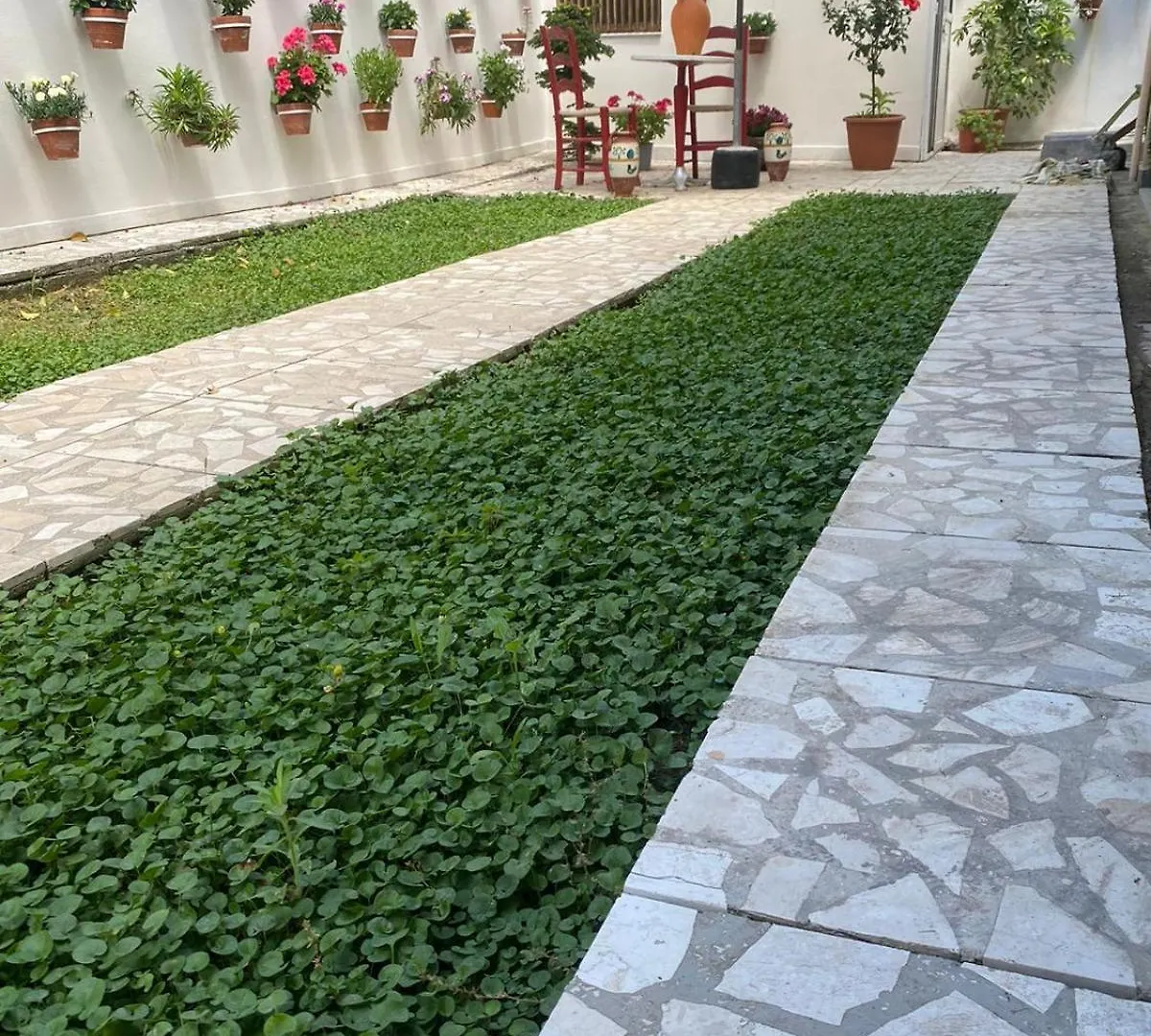 Ramo'S Charming Studio Apartment With Sunlit Veranda - 2Nd Vlore