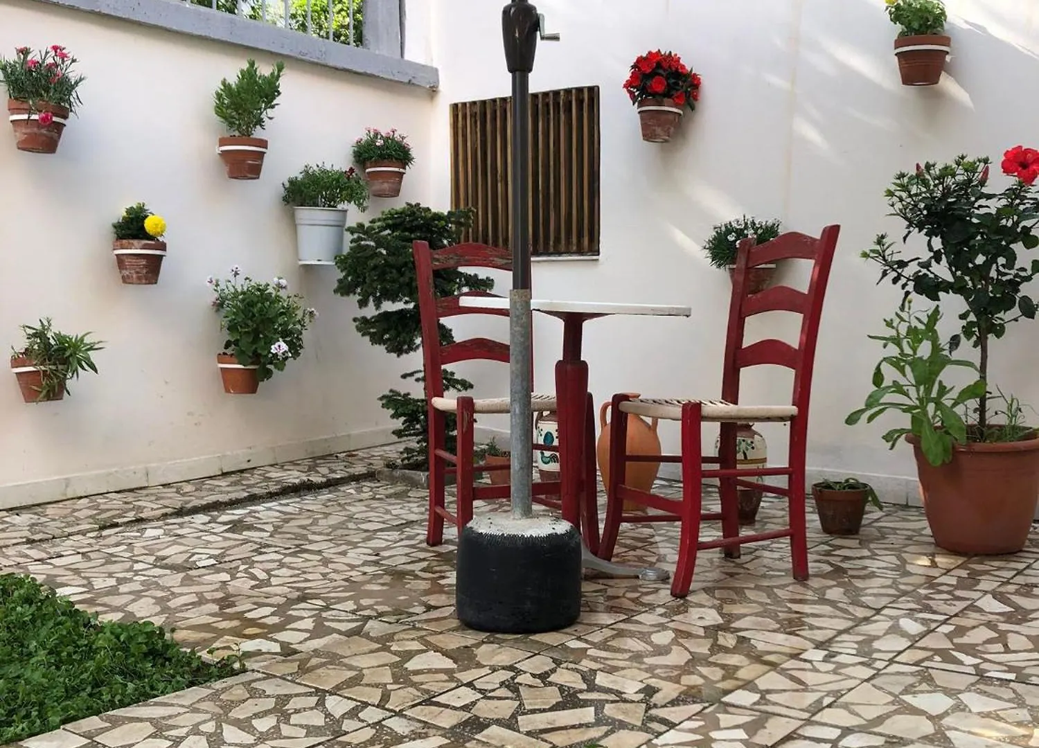 Ramo'S Charming Studio Apartment With Sunlit Veranda - 2Nd Vlore